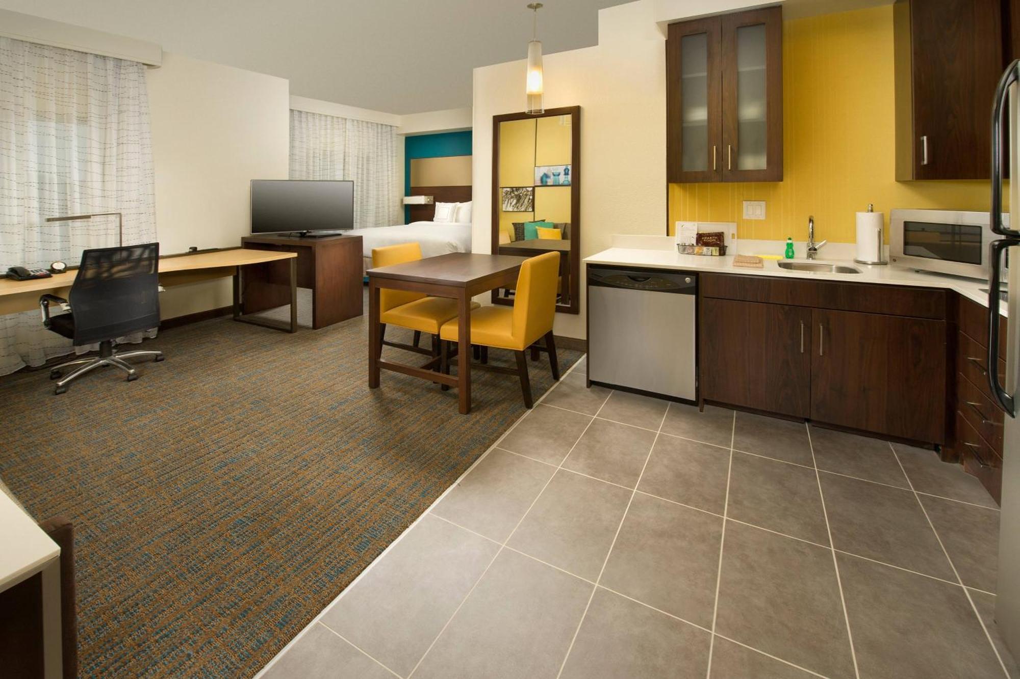 Residence Inn By Marriott Tyler Bagian luar foto