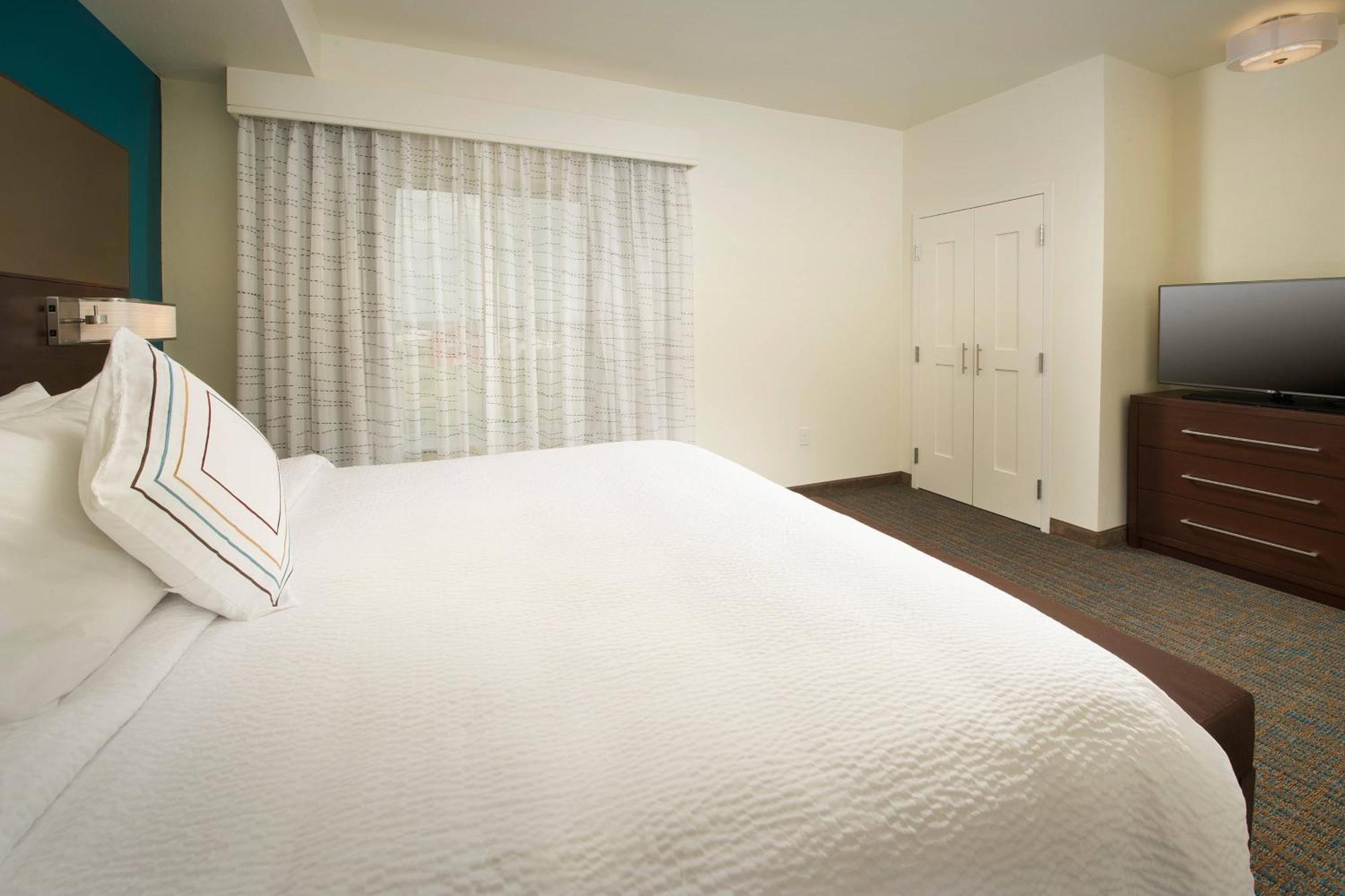 Residence Inn By Marriott Tyler Bagian luar foto