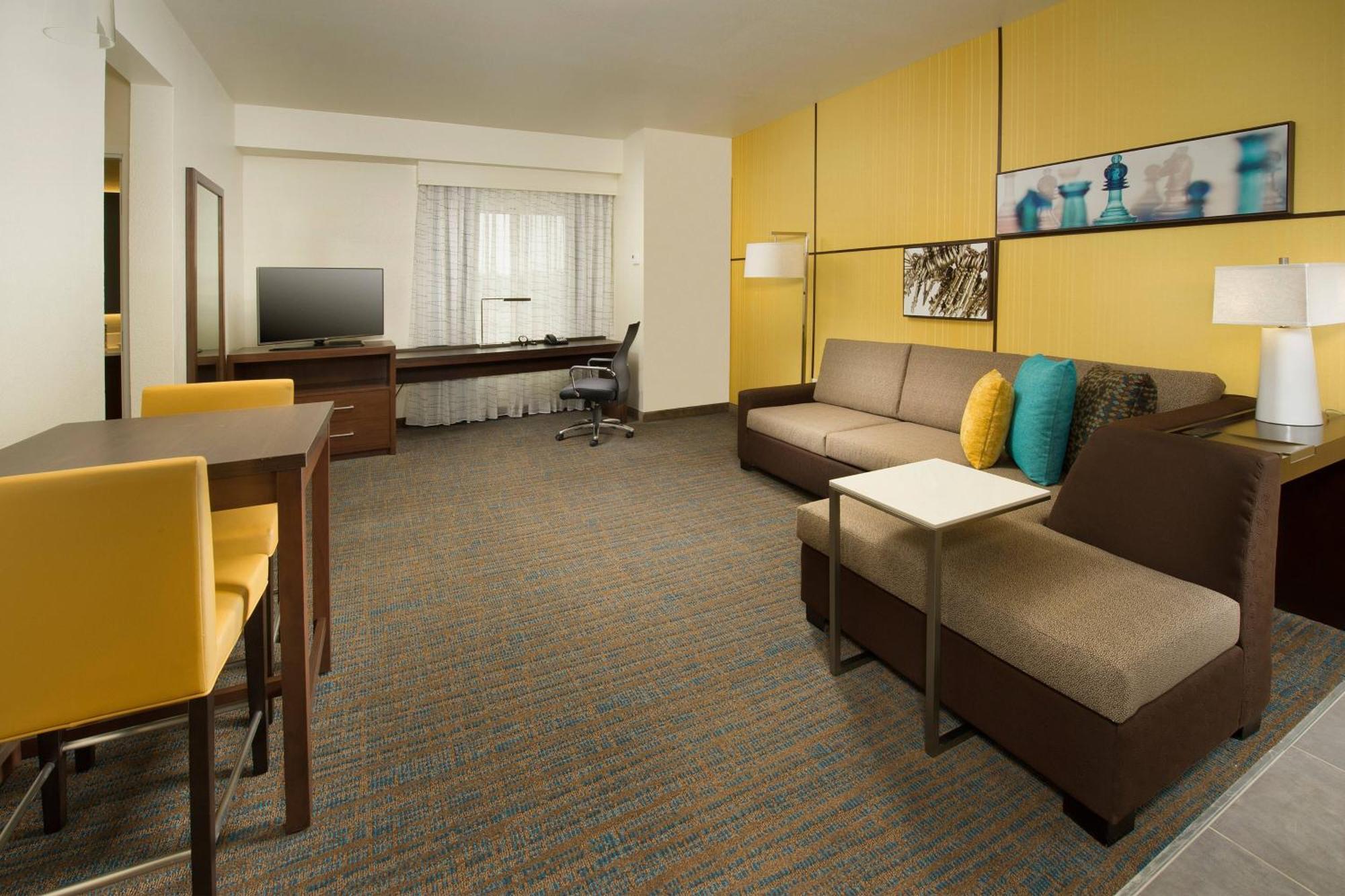 Residence Inn By Marriott Tyler Bagian luar foto