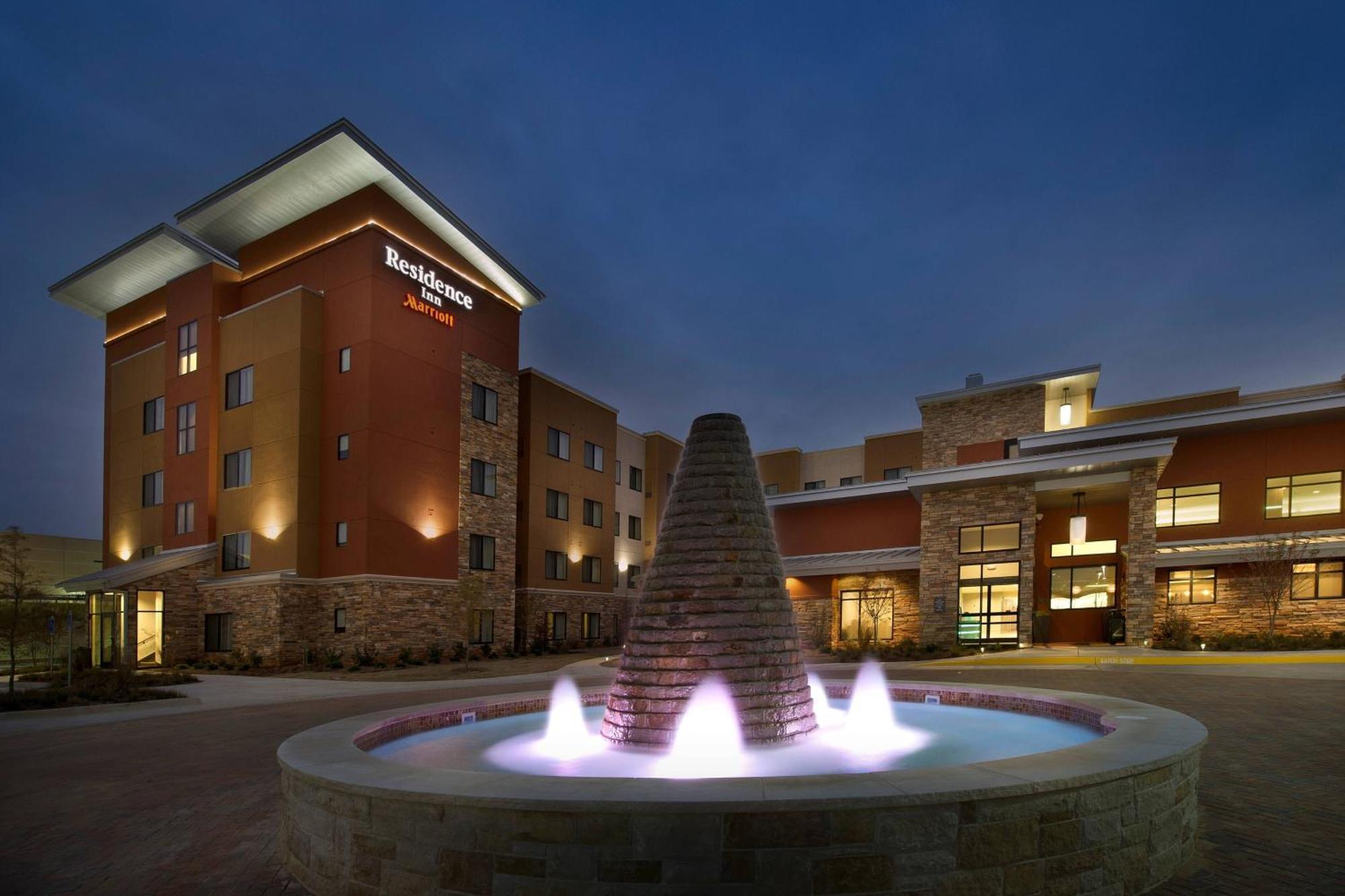 Residence Inn By Marriott Tyler Bagian luar foto