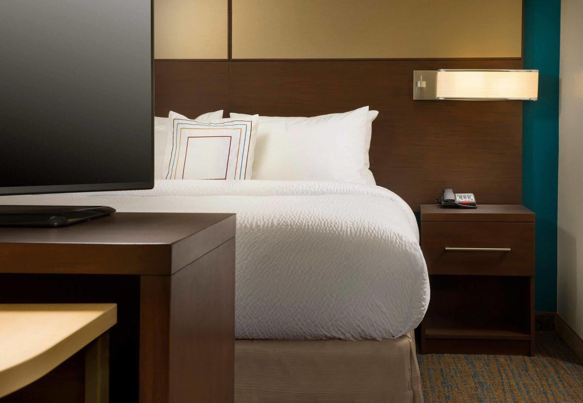 Residence Inn By Marriott Tyler Bagian luar foto